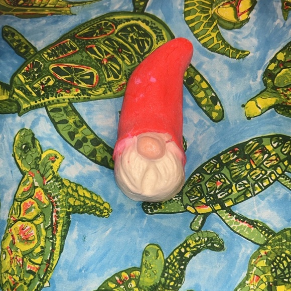 RARE LUSH COSMETICS CHRISTMAS NAUGHTY ELF BUBBLE BAR (Last One Available) - Picture 2 of 9